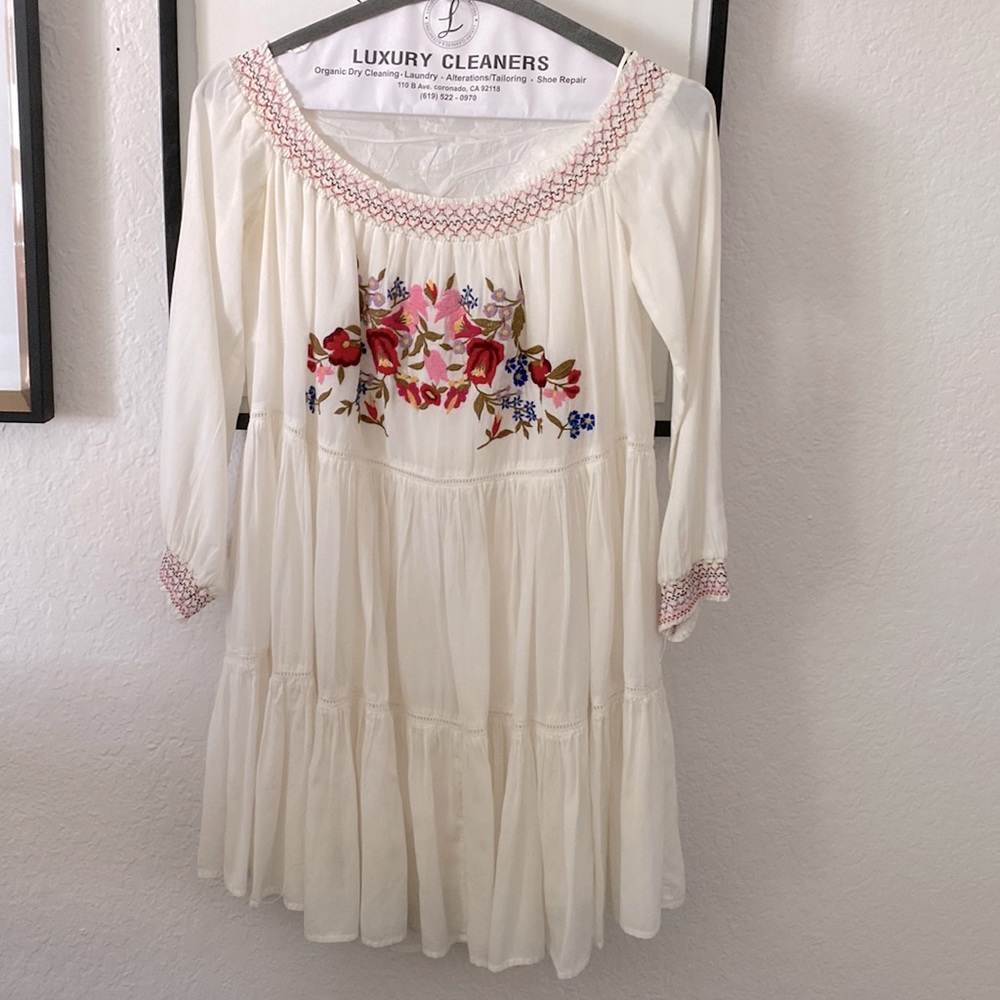 Free People XS Mexican style dress fully lined underneath
